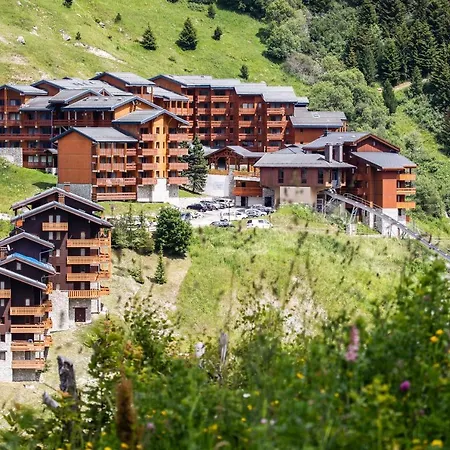 Aparthotel Pierre & Premium Les Crets 4*