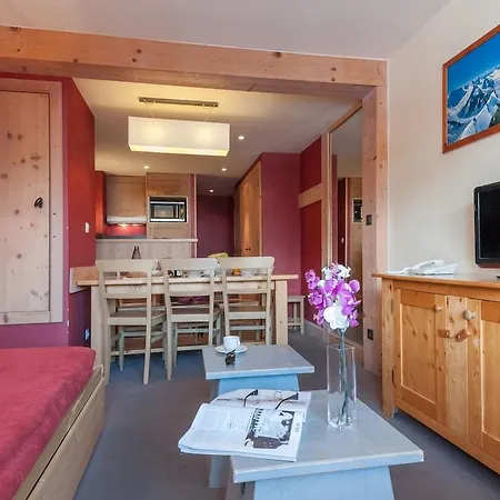 Aparthotel Pierre & Premium Les Crets 4*