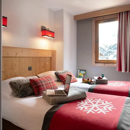 Aparthotel Pierre & Premium Les Crets 4*