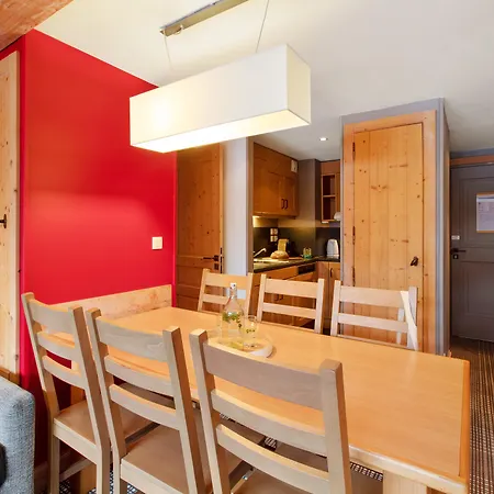 Pierre & Premium Les Crets Aparthotel 4*