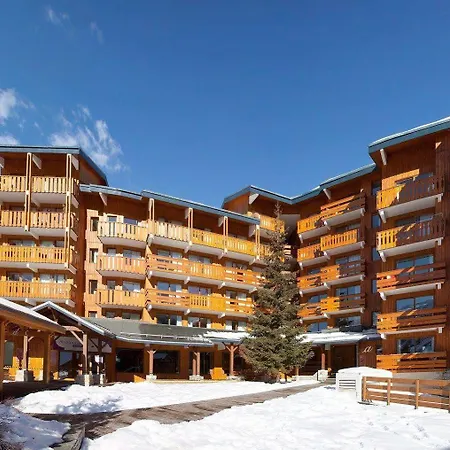Aparthotel Pierre & Premium Les Crets 4*